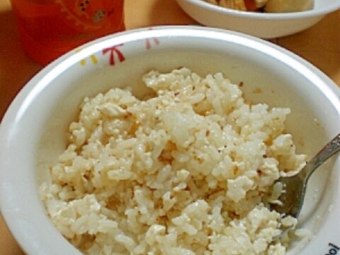 【離乳食後期】すぐに作れてすぐ食べられる！豆腐ご飯